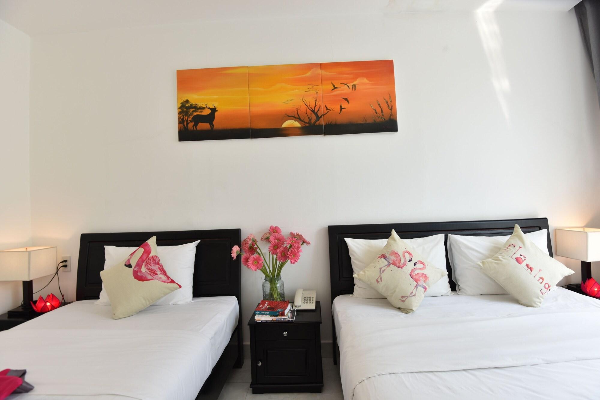 Flamingo Villa Homestay - Big Rooms With Balcony - Close To Hoi An Old Town 200M & Temple Bridge - Large Outside Pool For Sun Bathing Exterior photo