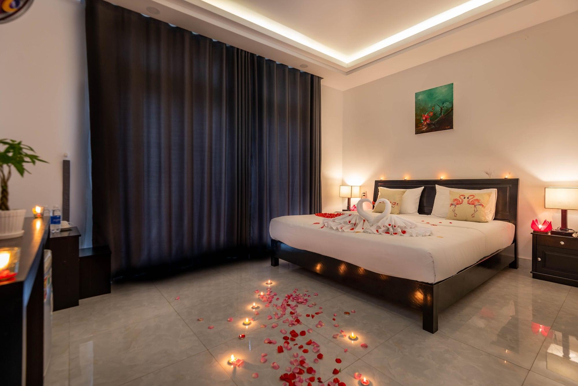 Flamingo Villa Homestay - Big Rooms With Balcony - Close To Hoi An Old Town 200M & Temple Bridge - Large Outside Pool For Sun Bathing Exterior photo
