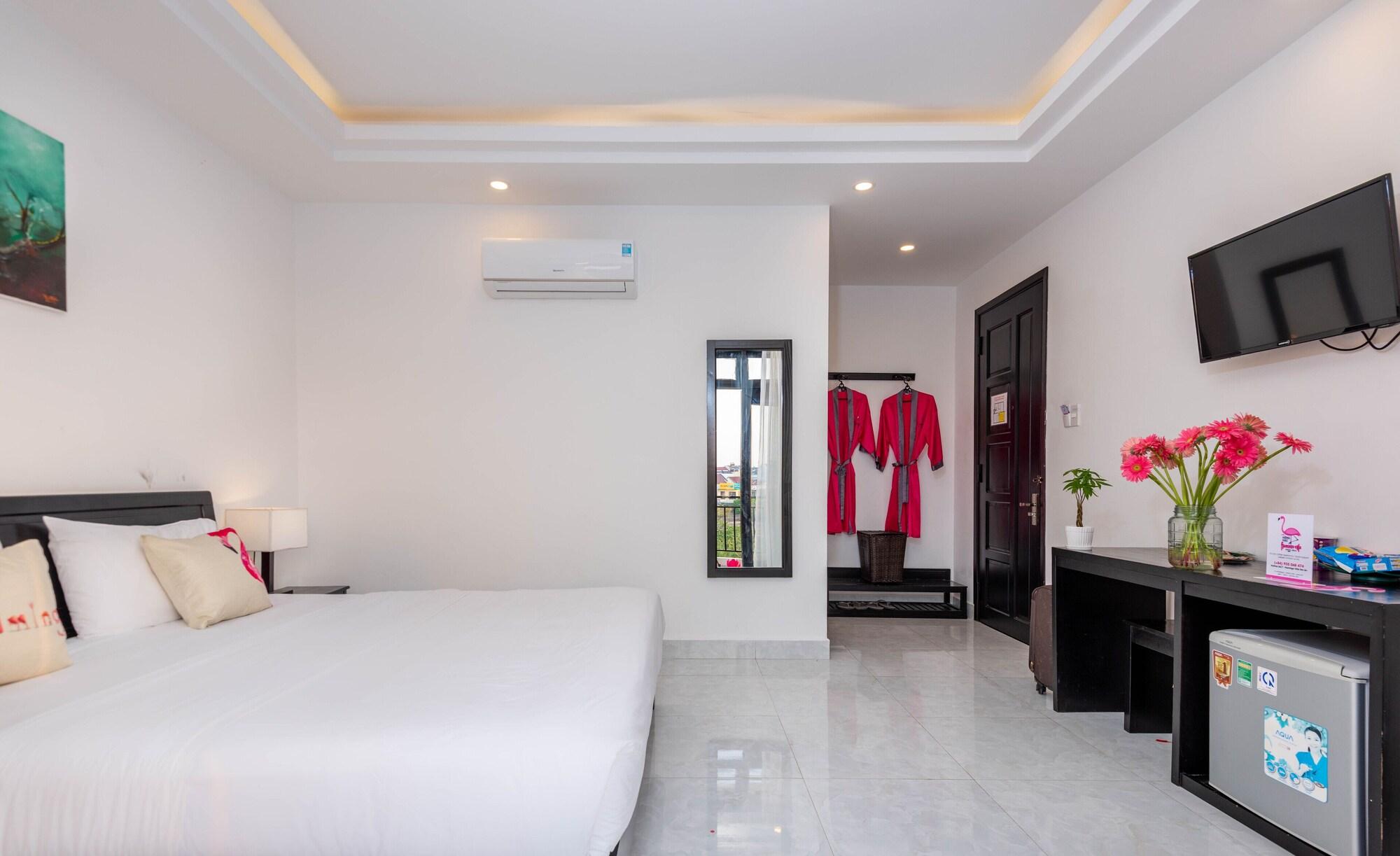 Flamingo Villa Homestay - Big Rooms With Balcony - Close To Hoi An Old Town 200M & Temple Bridge - Large Outside Pool For Sun Bathing Exterior photo