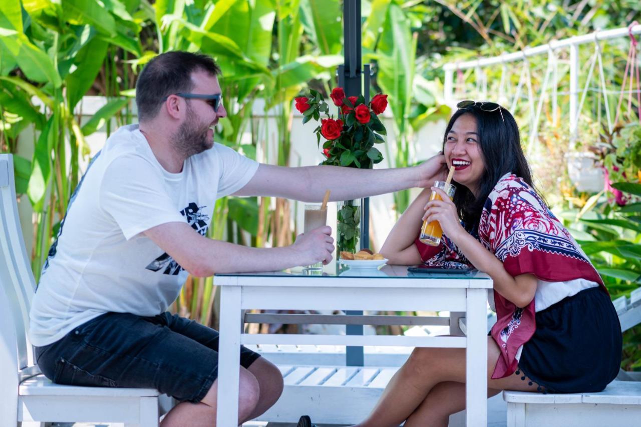Flamingo Villa Homestay - Big Rooms With Balcony - Close To Hoi An Old Town 200M & Temple Bridge - Large Outside Pool For Sun Bathing Exterior photo