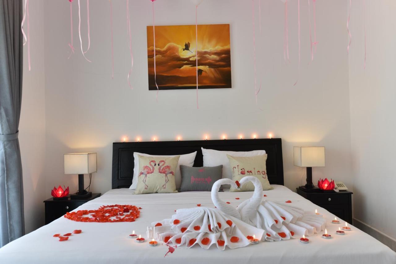 Flamingo Villa Homestay - Big Rooms With Balcony - Close To Hoi An Old Town 200M & Temple Bridge - Large Outside Pool For Sun Bathing Exterior photo