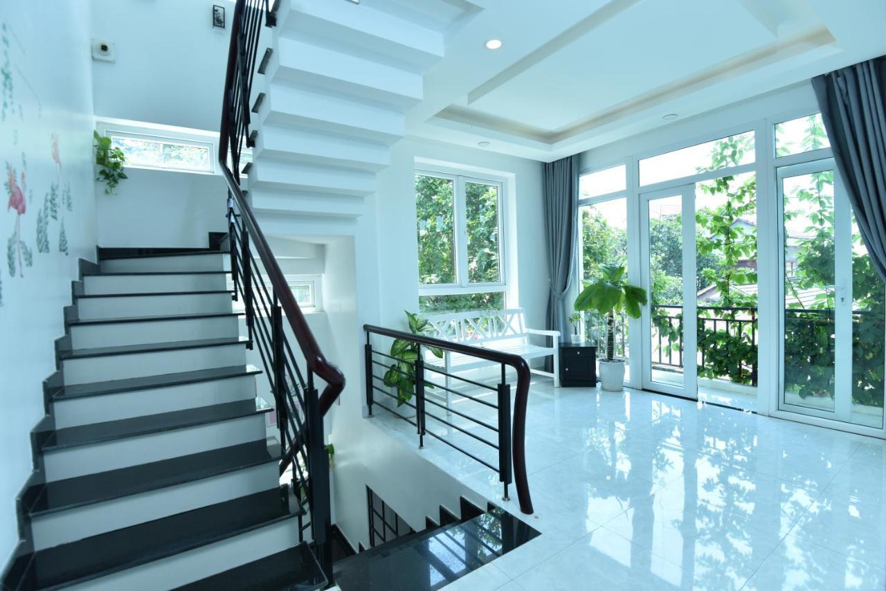 Flamingo Villa Homestay - Big Rooms With Balcony - Close To Hoi An Old Town 200M & Temple Bridge - Large Outside Pool For Sun Bathing Exterior photo