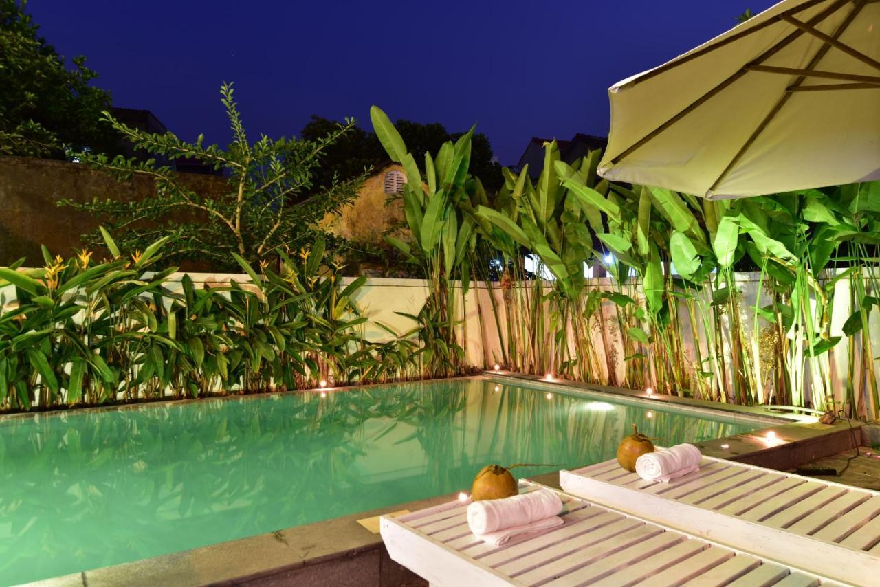 Flamingo Villa Homestay - Big Rooms With Balcony - Close To Hoi An Old Town 200M & Temple Bridge - Large Outside Pool For Sun Bathing Exterior photo